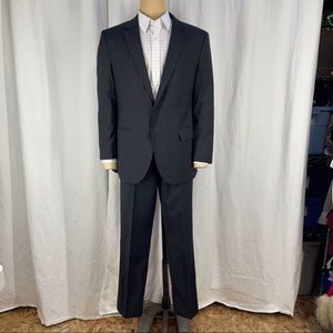 Hugo Boss men’s 40 short contemporary suit